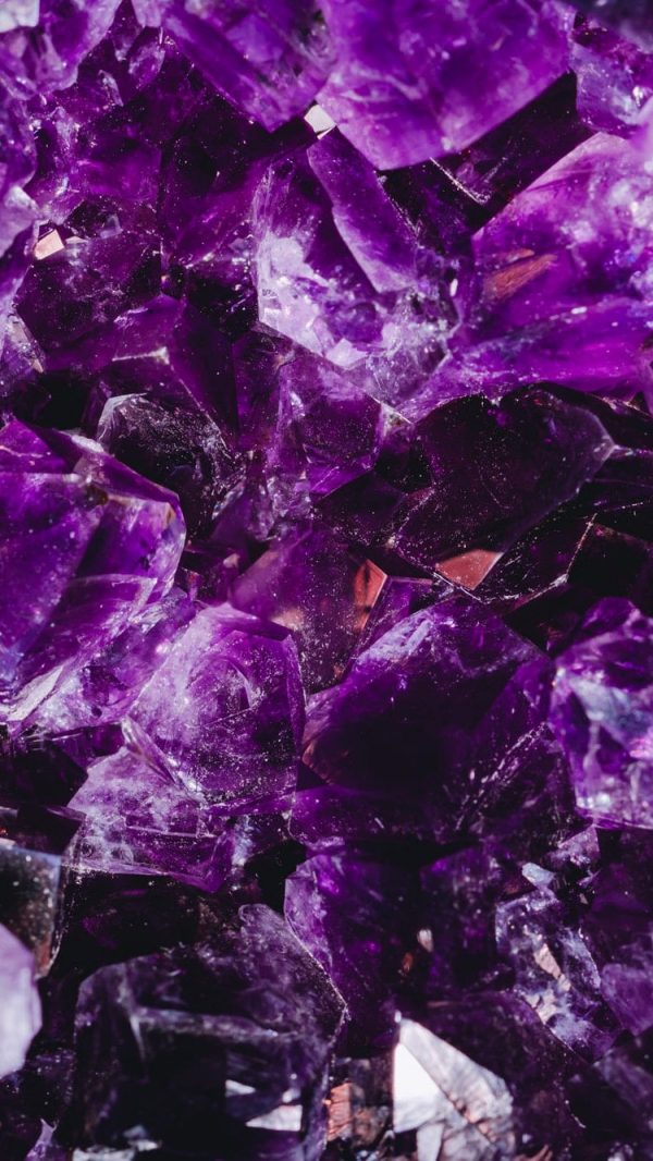 Macro photography of the amethyst crystal druse.